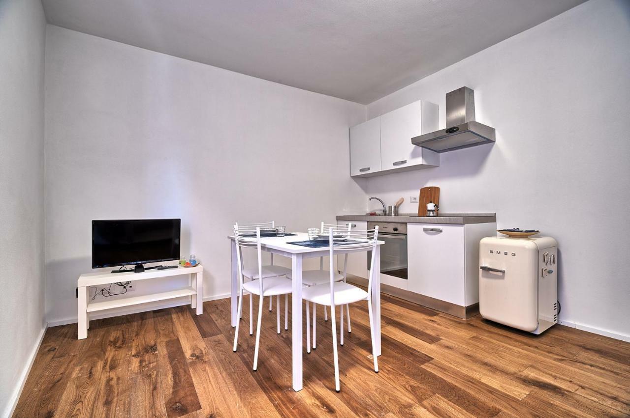 Marina Apartments Colico Extérieur photo